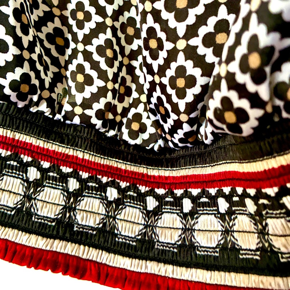 White House Black Market Smocked Convertible Top - Picture 3 of 4